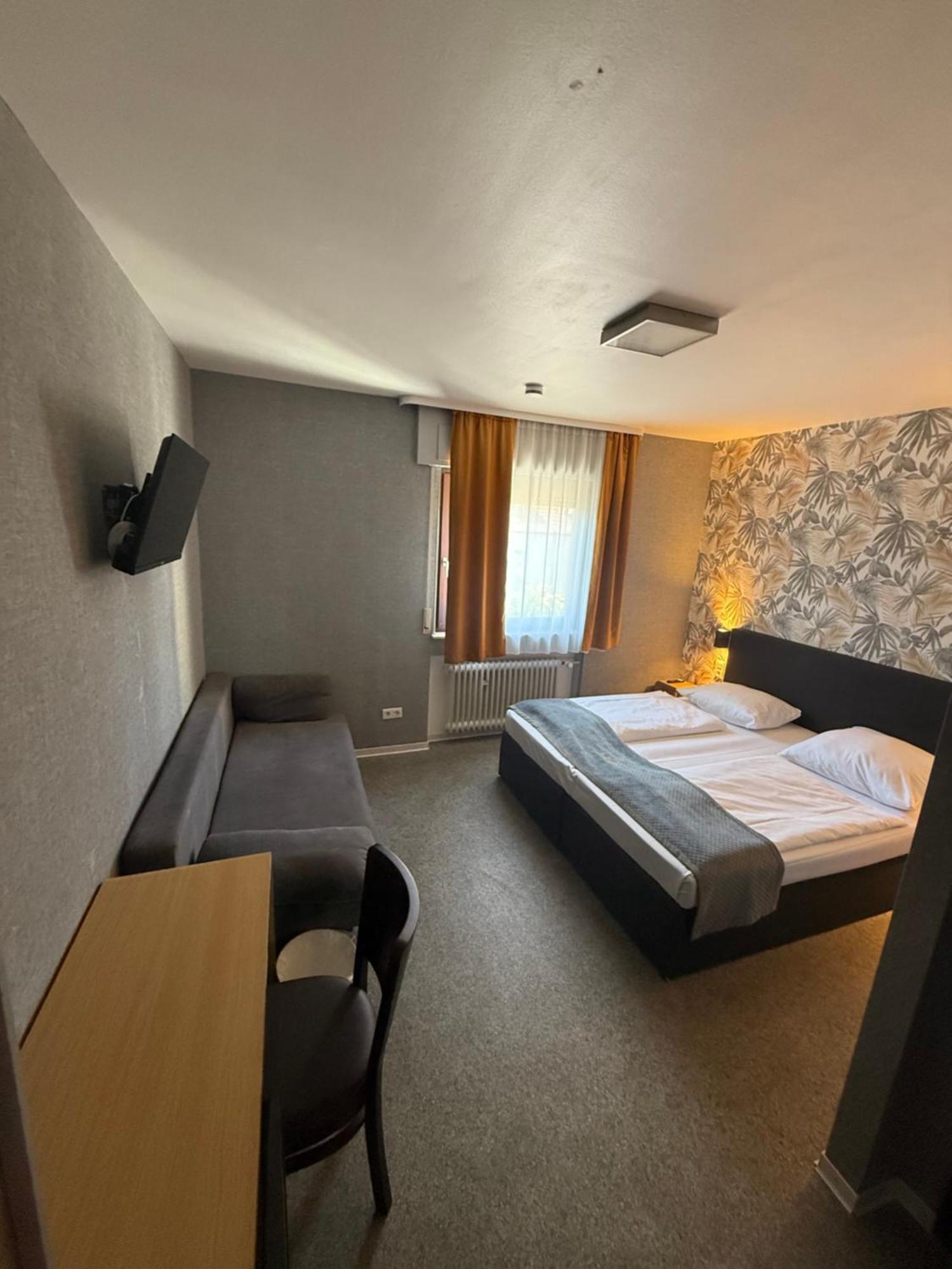 Parkhotel Lindenhof - Kostenlose Parkplaetze Offenbach am Main Exterior photo